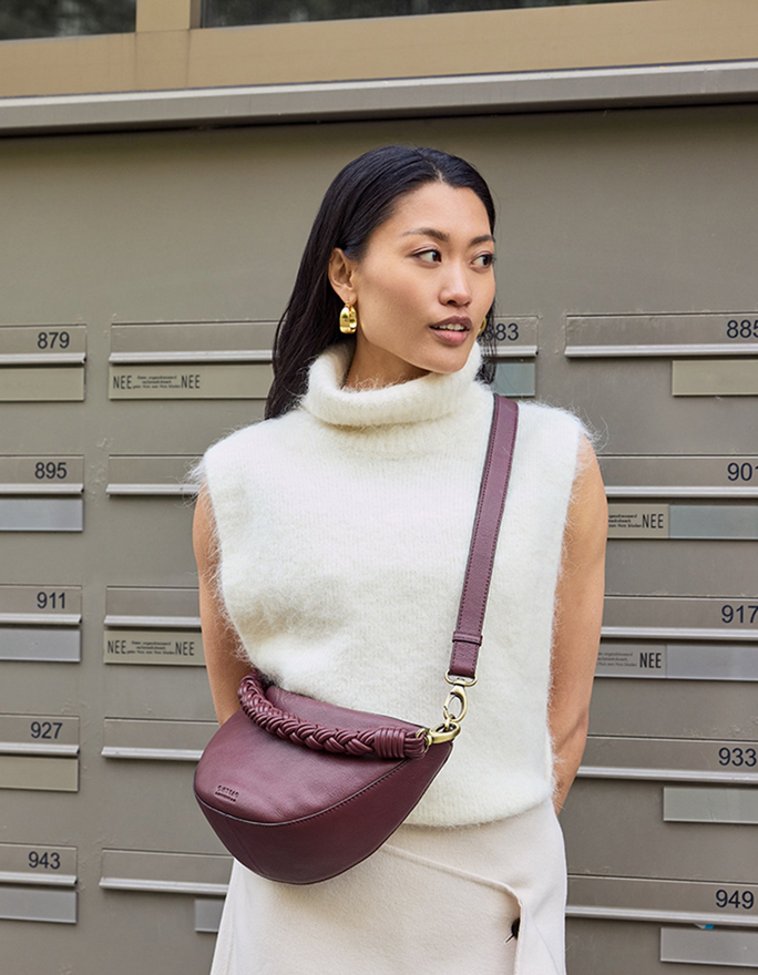 O MY BAG LEO Dark Cherry Soft Grain Leather