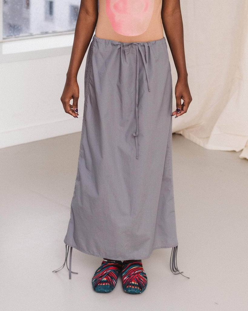 Baserange Pils Pictorial strap skirt Ziti Grey